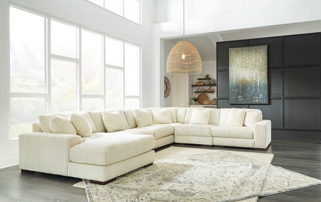 Lindyn Sectional with Chaise Discounted